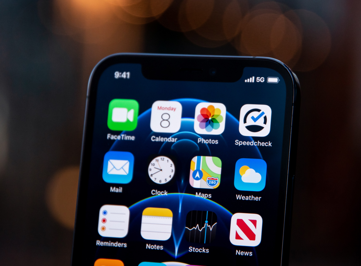 三门峡苹果手机维修分享为什么 iPhone 12 在冬季会自动关机 